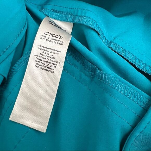 Weekends by Chicos, women’s size one(m) polyester blend cargo capris - Picture 6 of 9